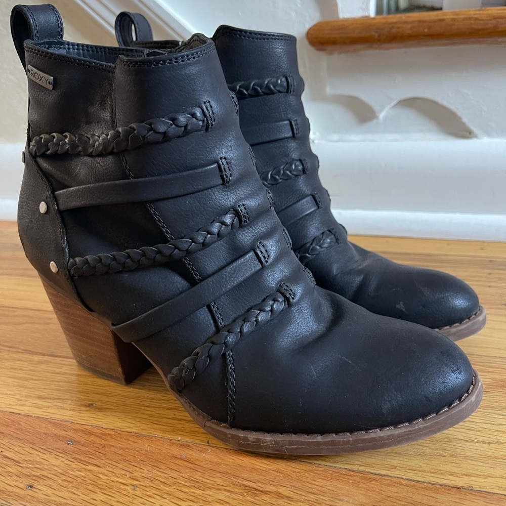 Roxy booties
